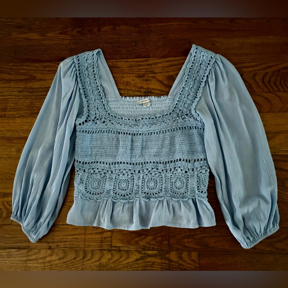 American Eagle Women’s Crochet Cropped Top Size XS